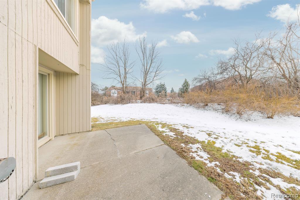 39449 Country Lane Novi, MI 48375 - Photo 28 of 29