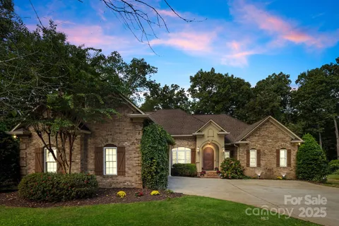 $869,999 | 7919 Glen Abbey Circle, Stanley, NC 28164