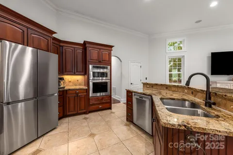 $869,999 | 7919 Glen Abbey Circle, Stanley, NC 28164