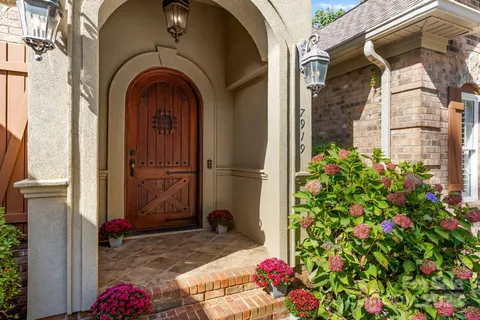 $869,999 | 7919 Glen Abbey Circle, Stanley, NC 28164