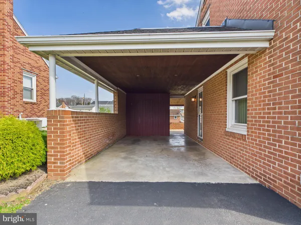 $235,000 | 1483 Linton Terrace, York, PA 17408