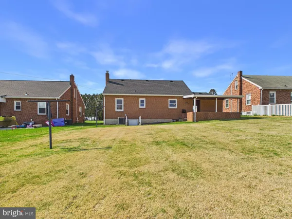 $235,000 | 1483 Linton Terrace, York, PA 17408