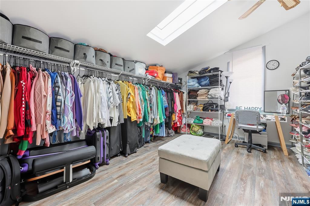 52 Adams Terrace Clifton, NJ 07013 - Photo 18 of 40