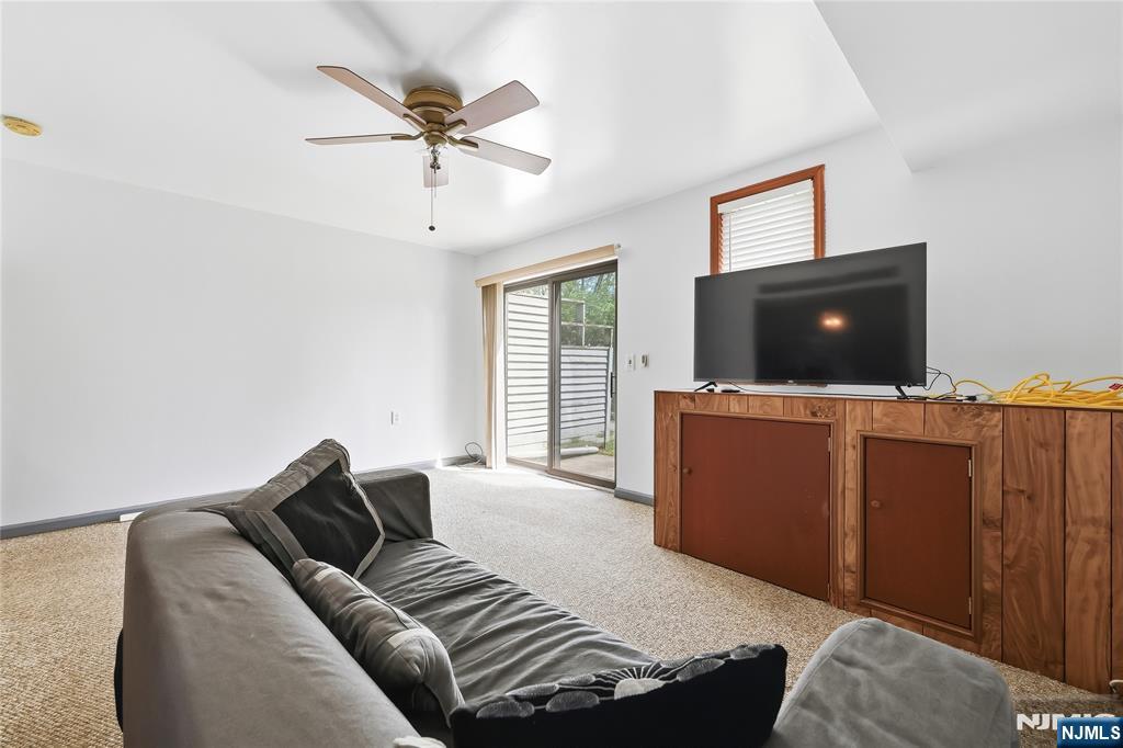 52 Adams Terrace Clifton, NJ 07013 - Photo 31 of 40