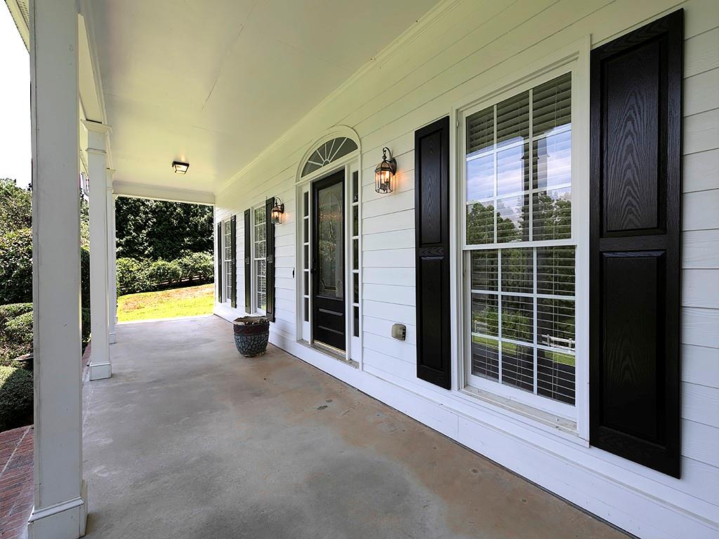 255 Henson Way Canton, GA 30115 - Photo 4 of 37