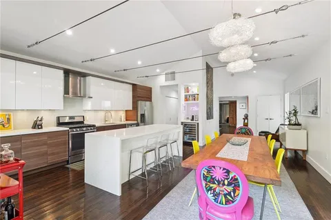 $898,000 | 4513 Annunciation Street, New Orleans, LA 70115