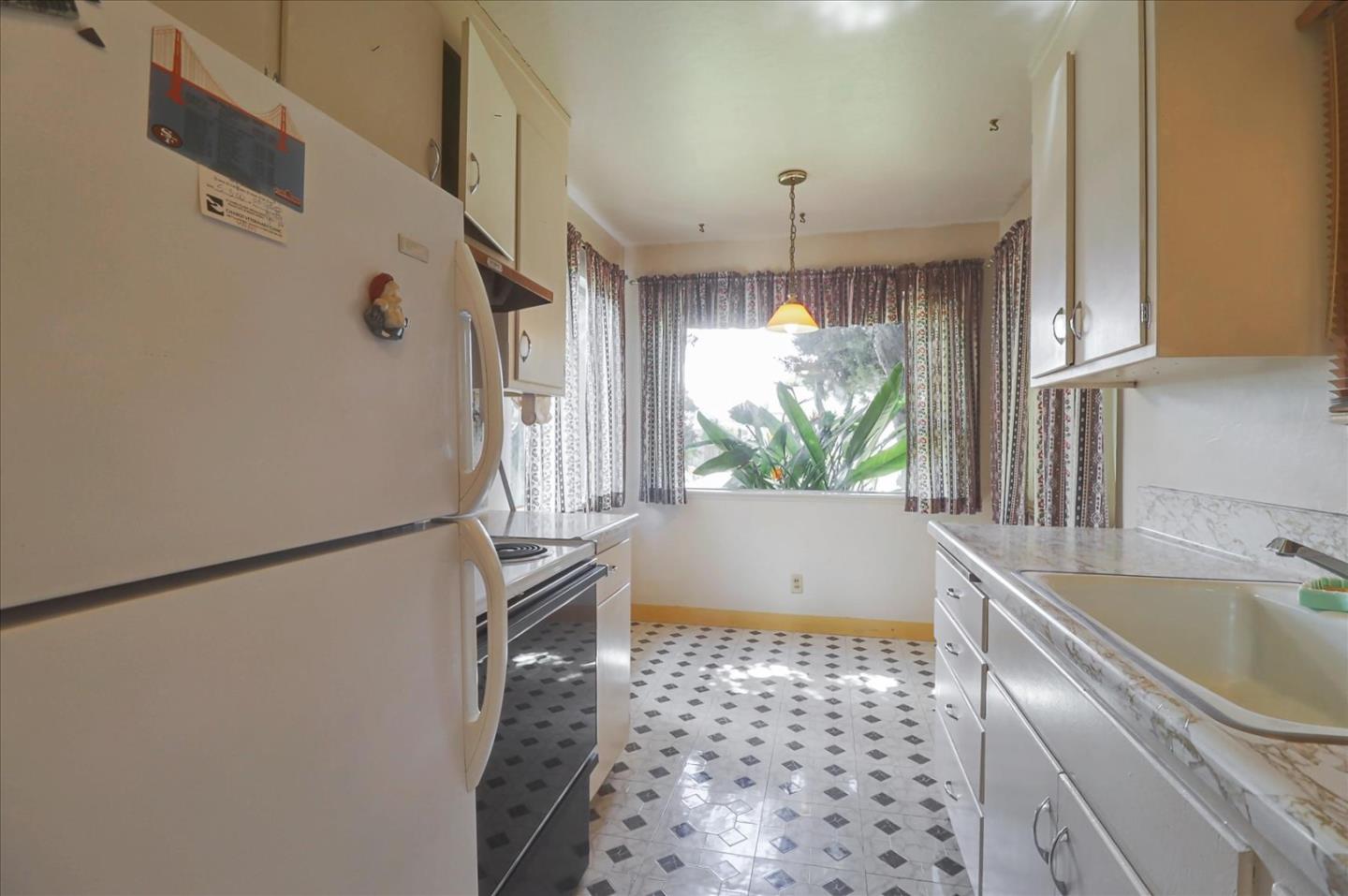 420 Sunset Boulevard Hayward, CA 94541 - Photo 39 of 51 a view of balcony and window