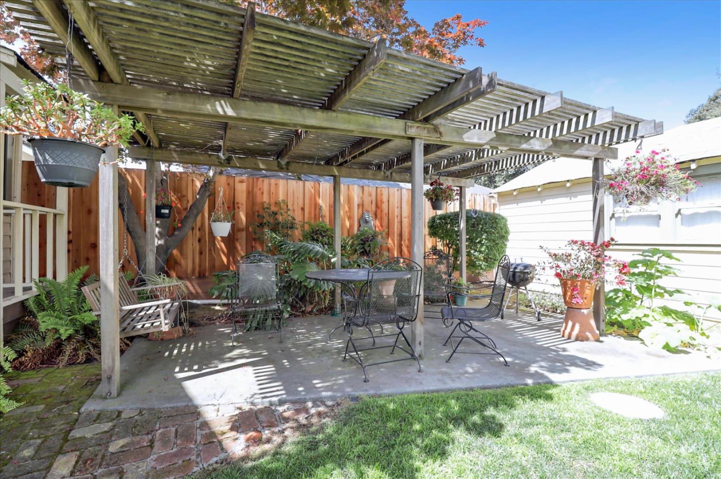 420 Sunset Boulevard Hayward, CA 94541 - Photo 42 of 51 a view of a chairs and table in patio