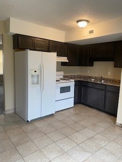 1044 Pembroke Road, Unit 30 Clarksville, TN 37042 - Photo 3 of 6