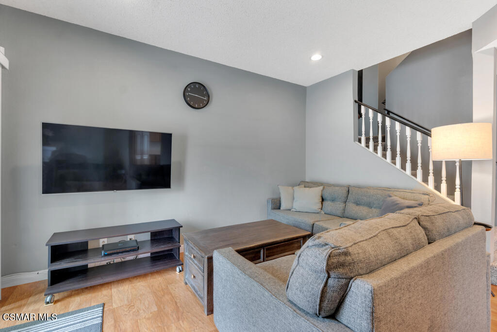 2776 Erringer Road, Unit 19 Simi Valley, CA 93065 - Photo 10 of 43