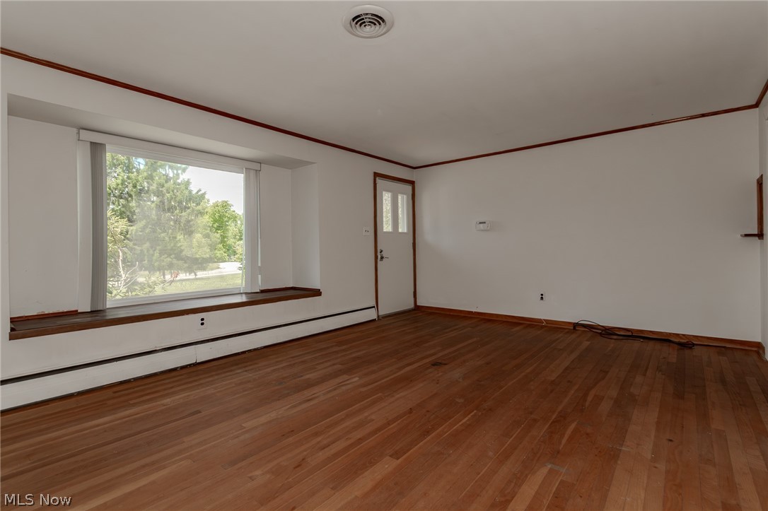 10051 Chardon Road Chardon, OH 44024 - Photo 4 of 36