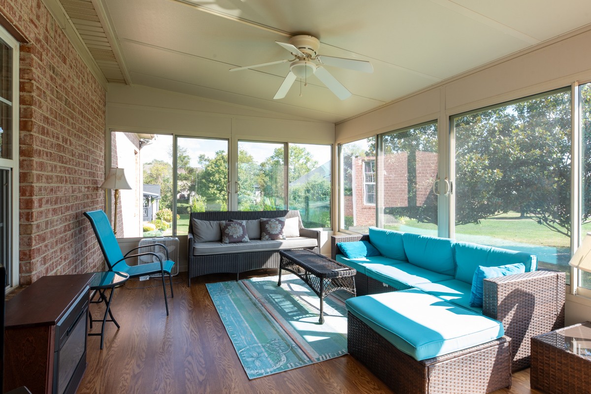 105 Robin Point Gallatin, TN 37066 - Photo 51 of 59 a living room with furniture and a large window