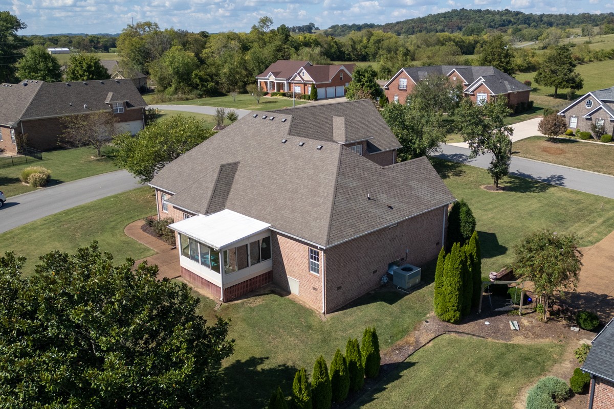105 Robin Point Gallatin, TN 37066 - Photo 55 of 59 an aerial view of a house with a garden