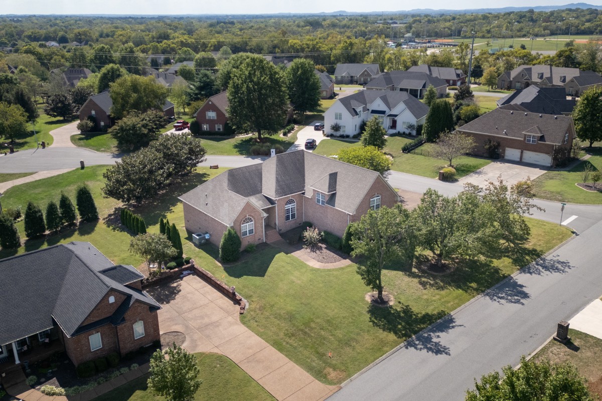 105 Robin Point Gallatin, TN 37066 - Photo 9 of 59