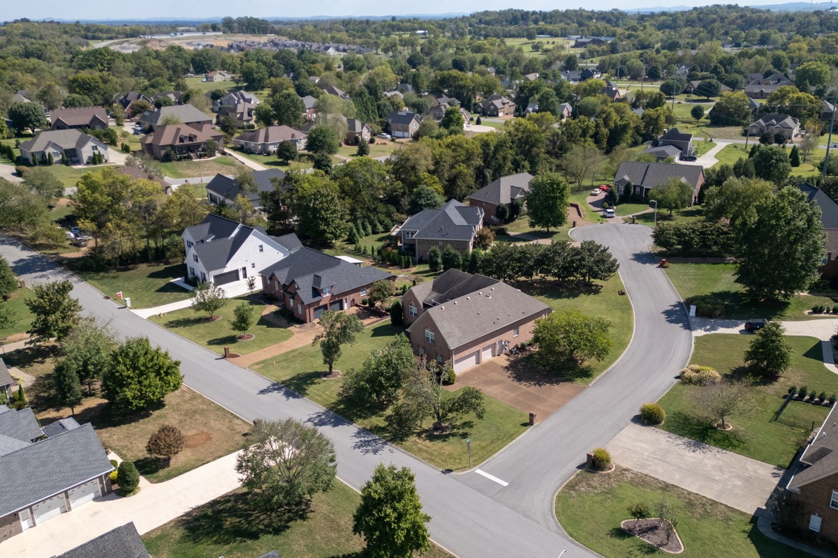 105 Robin Point Gallatin, TN 37066 - Photo 10 of 59 an aerial view of residential house with outdoor space