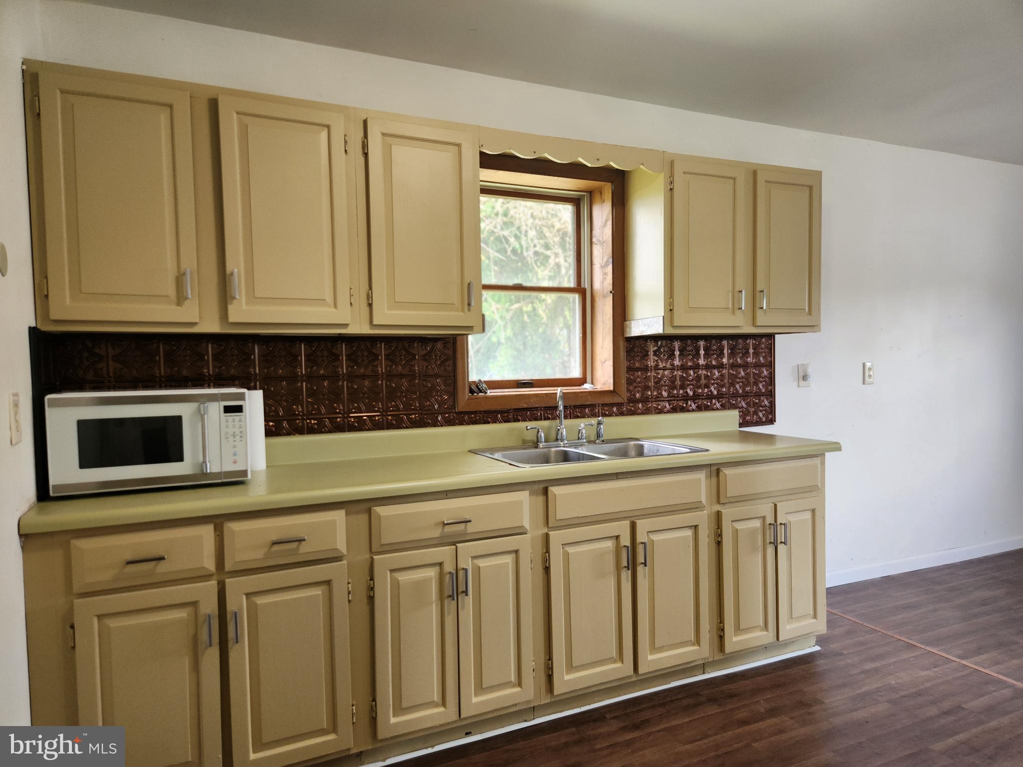403 Rose Street Salisbury, MD 21801 - Photo 13 of 35 Charming kitchen with vintage cabinetry.
