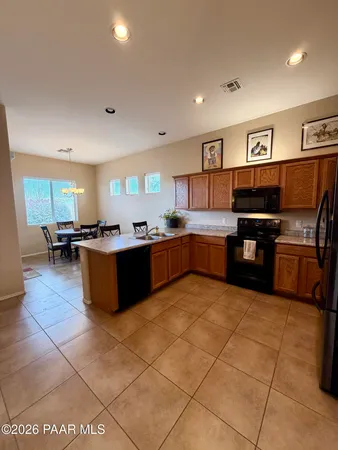 $389,000 | 6832 East Hetley Place, Unit 5, Prescott Valley, AZ 86314