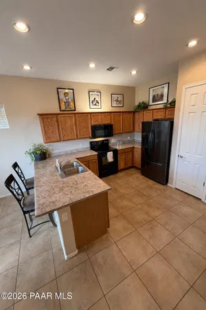 $389,000 | 6832 East Hetley Place, Unit 5, Prescott Valley, AZ 86314