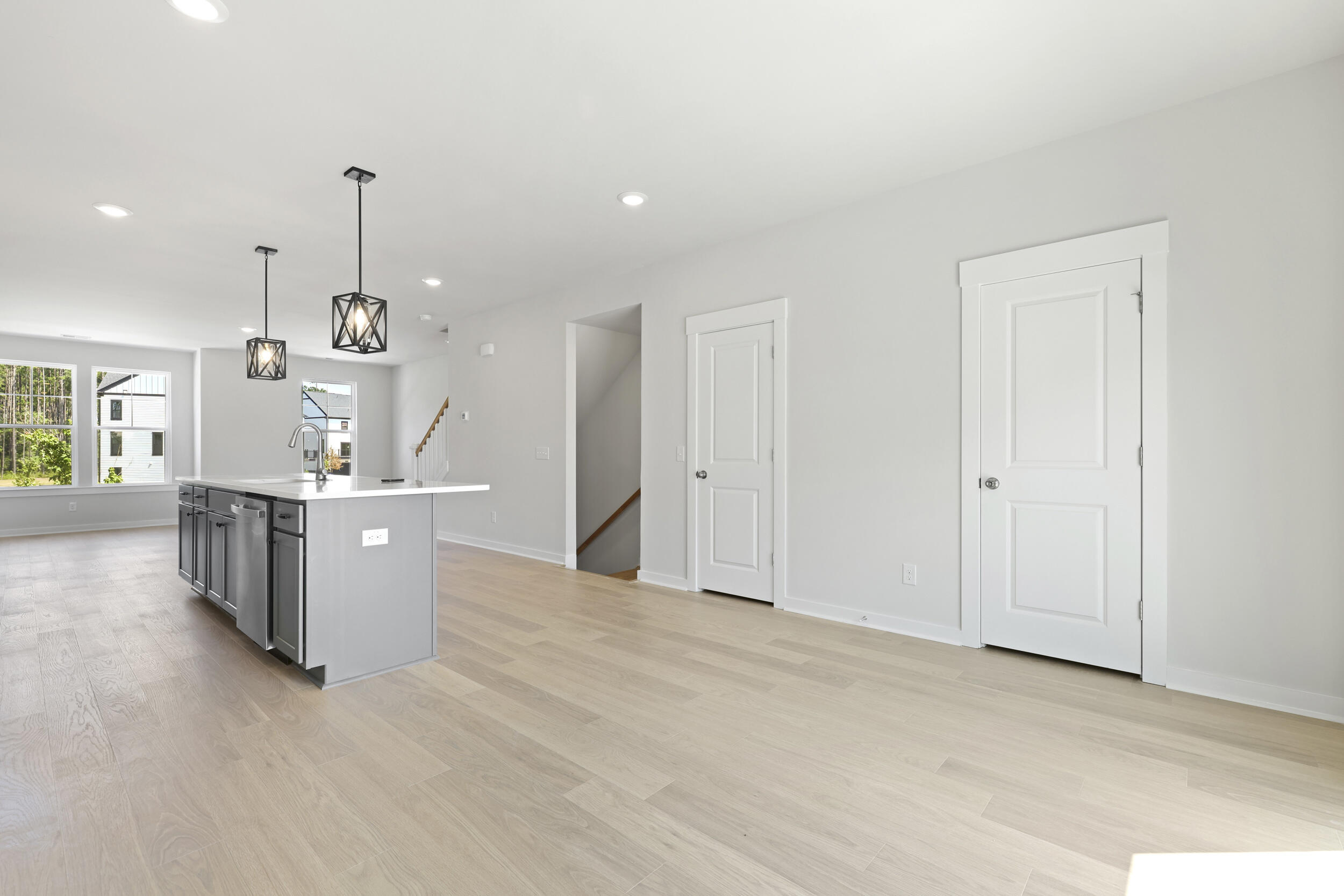 412 Great Egret Trace Summerville, SC 29486 - Photo 14 of 81 Main Level Dining Area