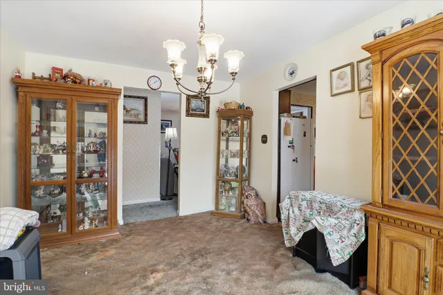 $300,000 | 11 Hillymede Drive, Hummelstown, PA 17036