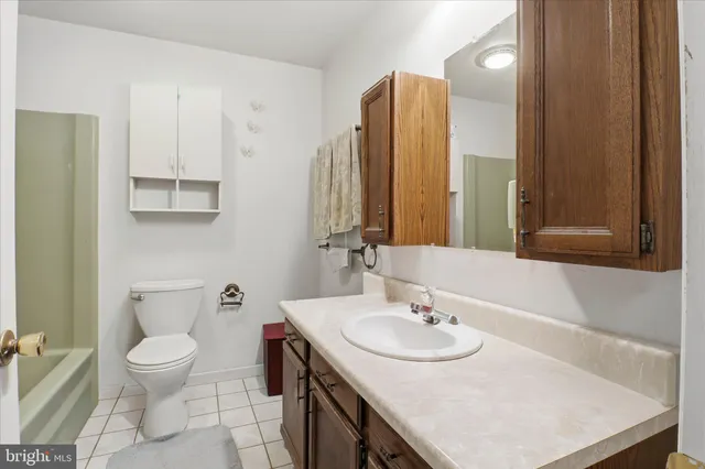 $300,000 | 11 Hillymede Drive, Hummelstown, PA 17036