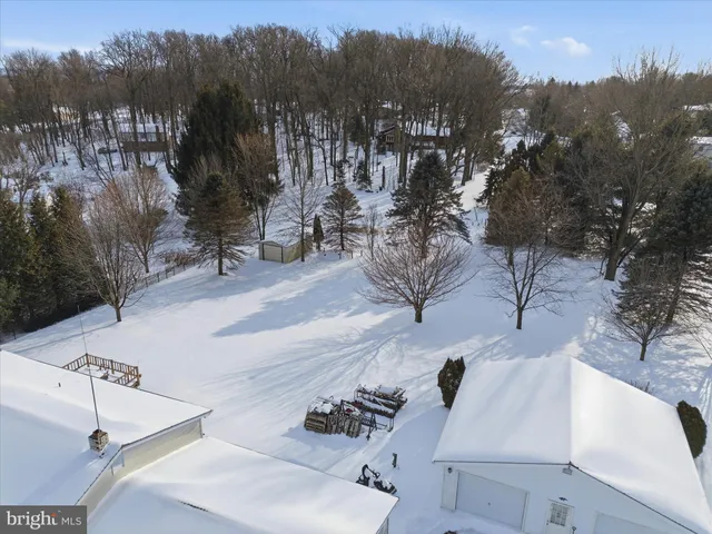 $300,000 | 11 Hillymede Drive, Hummelstown, PA 17036