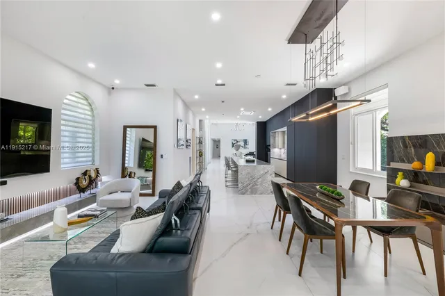 a en suite bathroom with a sink and a mirror