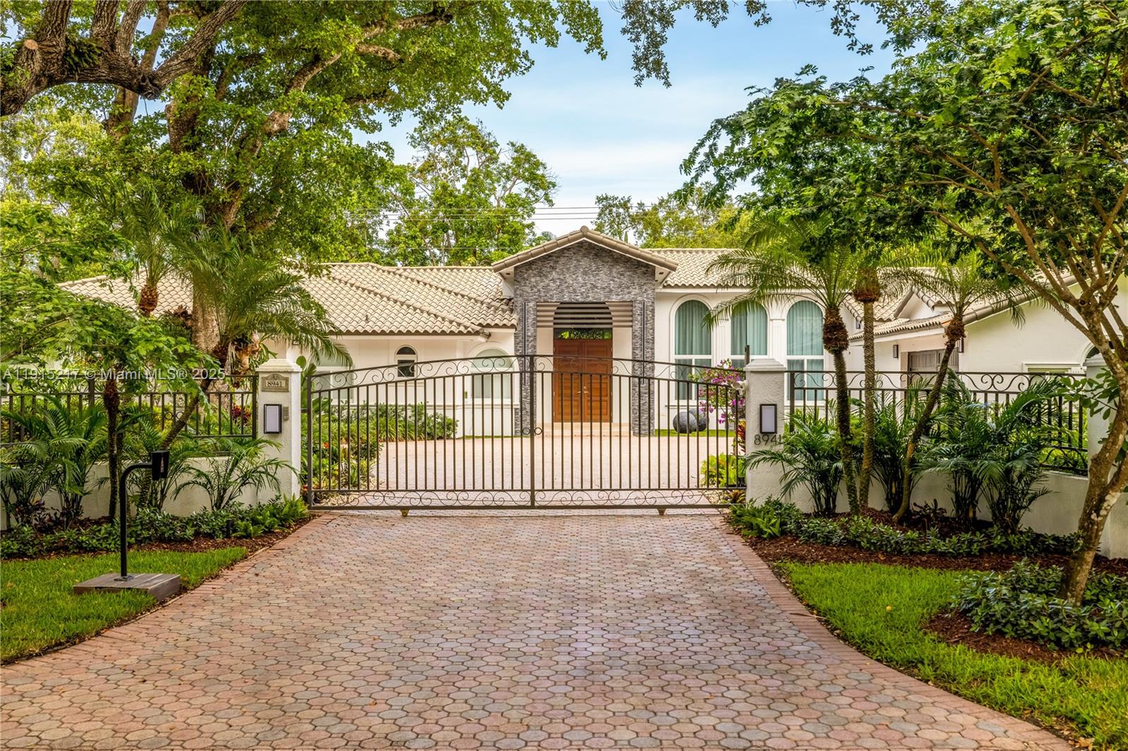 8941 Southwest 65th Court, Unit 8941 Pinecrest, FL 33156 - Photo 72 of 85