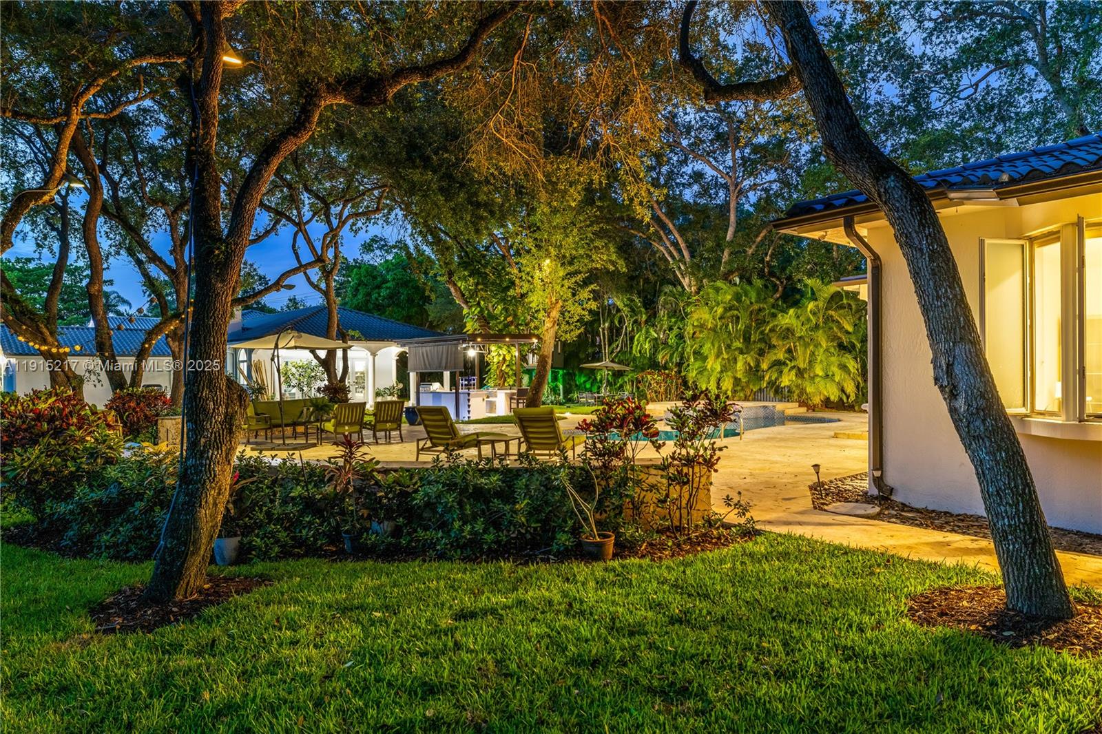 8941 Southwest 65th Court, Unit 8941 Pinecrest, FL 33156 - Photo 74 of 85