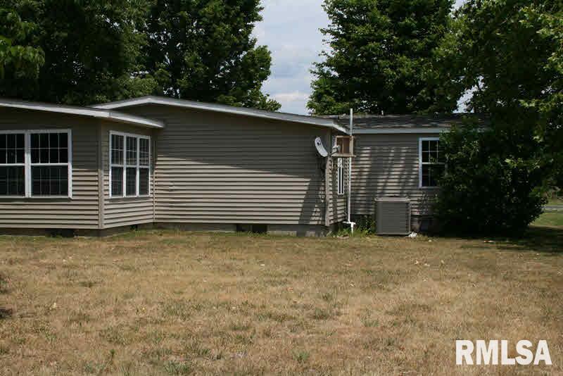 12163 Norman Road Marion, IL 62959 - Photo 2 of 8 Gallery Image 2