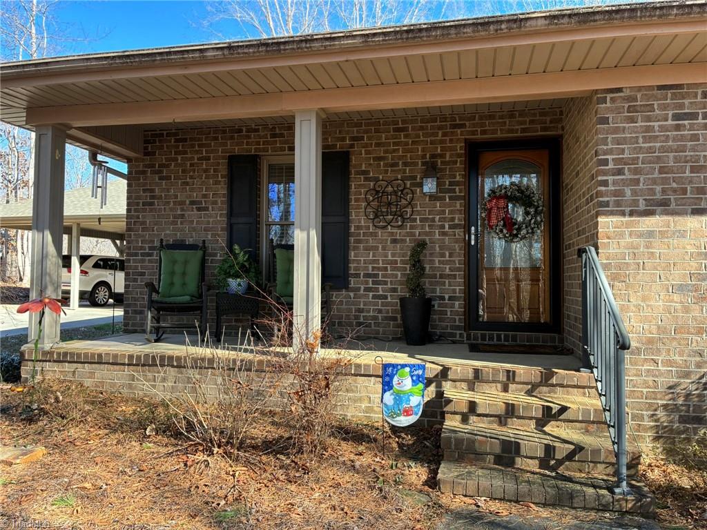 152 Prospectors Way Lexington, NC 27292 - Photo 2 of 32