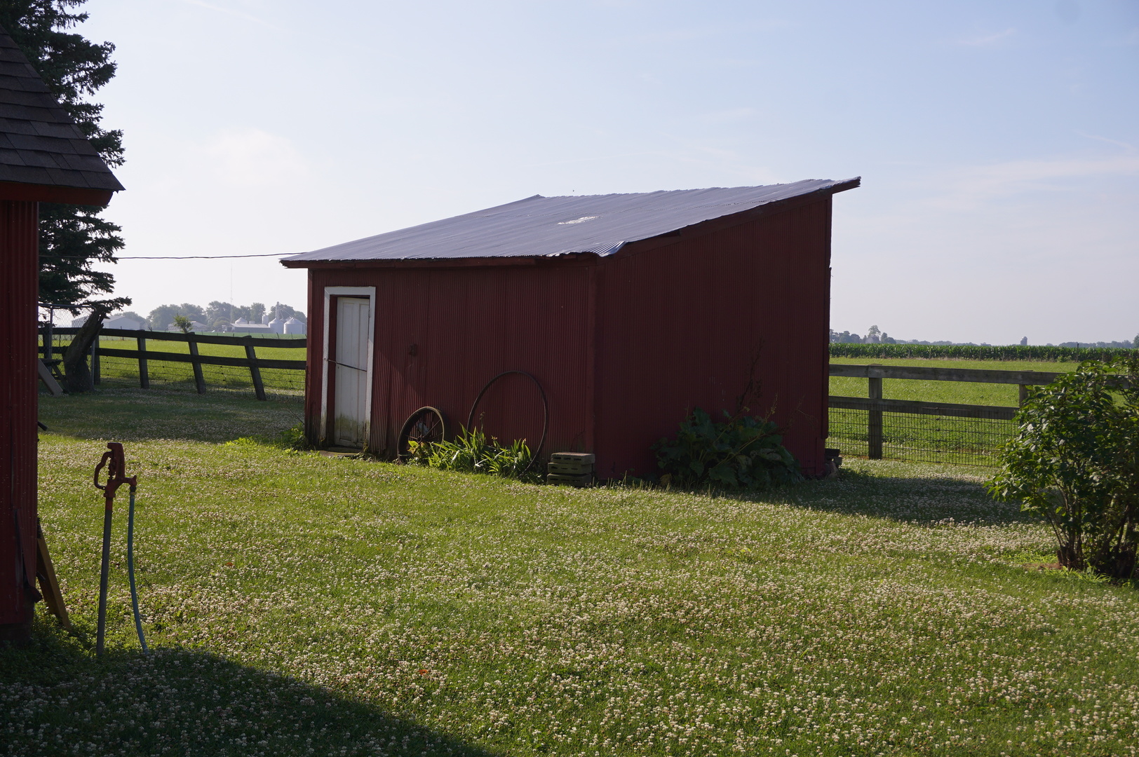 1924 East 6000th Road South St. Anne, IL 60964 - Photo 21 of 35 a backyard of a house with lots of green space
