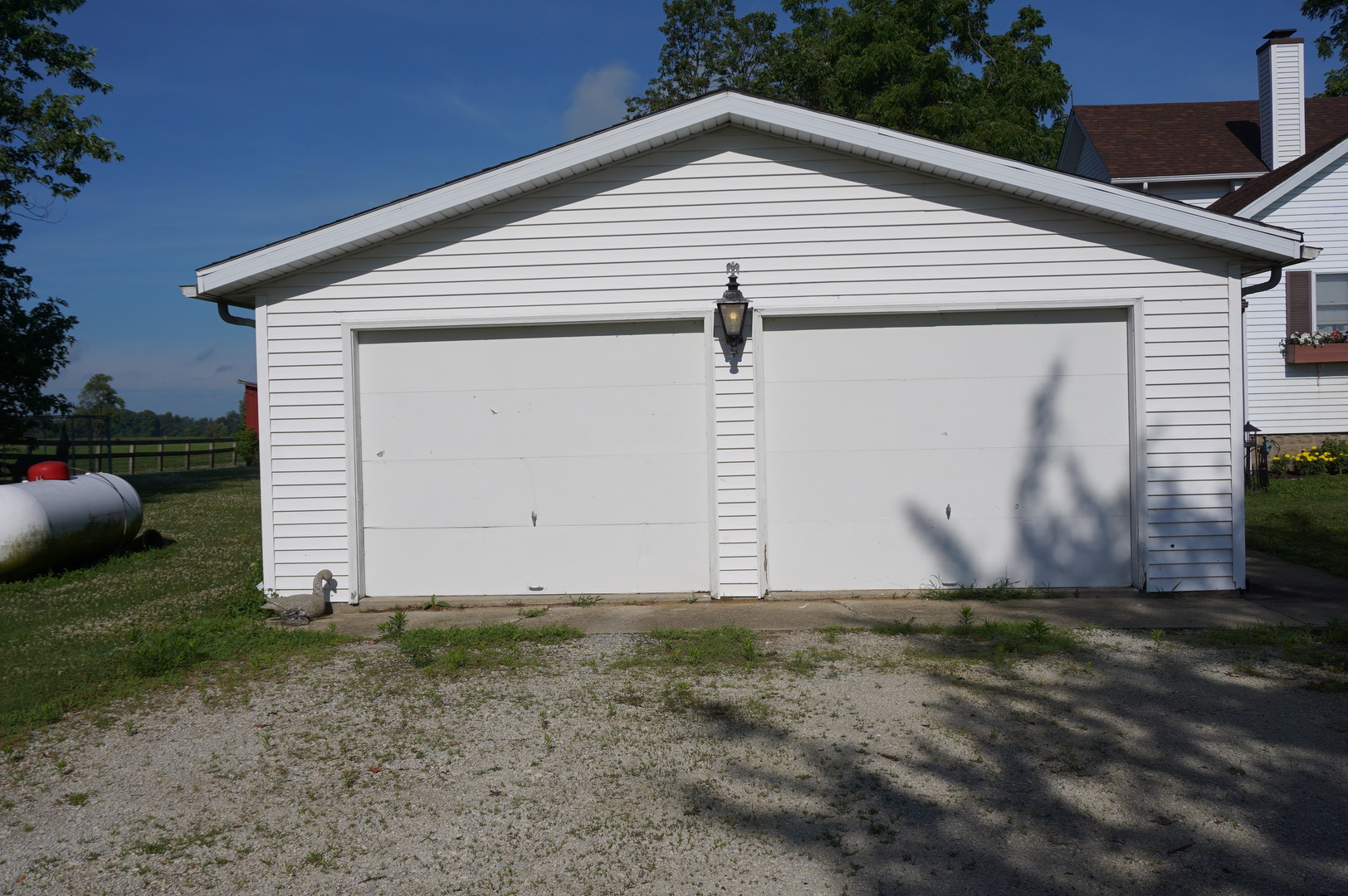 1924 East 6000th Road South St. Anne, IL 60964 - Photo 25 of 35 a view of a house with backyard and garden
