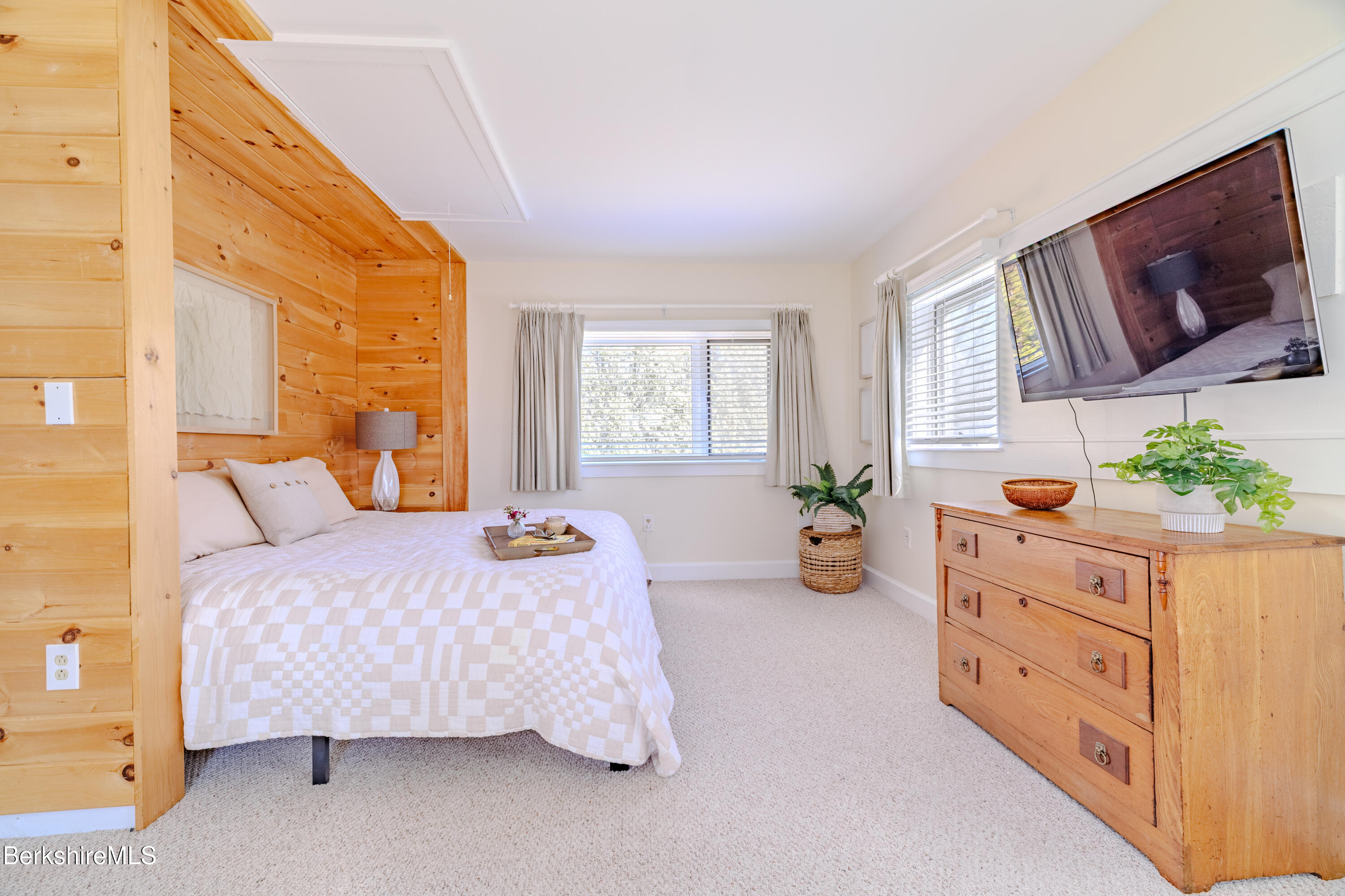 51 Cherry Road Richmond, MA 01201 - Photo 14 of 36 51CherryStRichmondMA-57