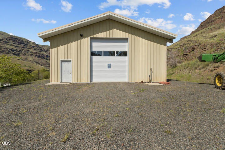 73745 Lower Imnaha Road Imnaha, OR 97842 - Photo 16 of 35 shop_2_720