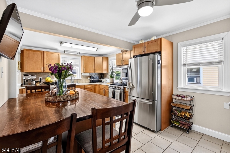 523 Harrison Place Linden, NJ 07036 - Photo 7 of 22