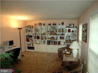 32 Avalon Road Pennington, NJ 08534 - Photo 5 of 5 Gallery Image 5