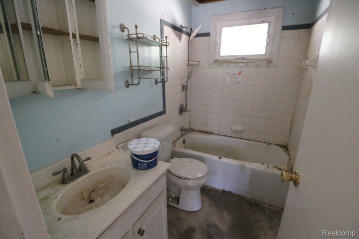 930 West Olson Road Midland, MI 48640 - Photo 8 of 12