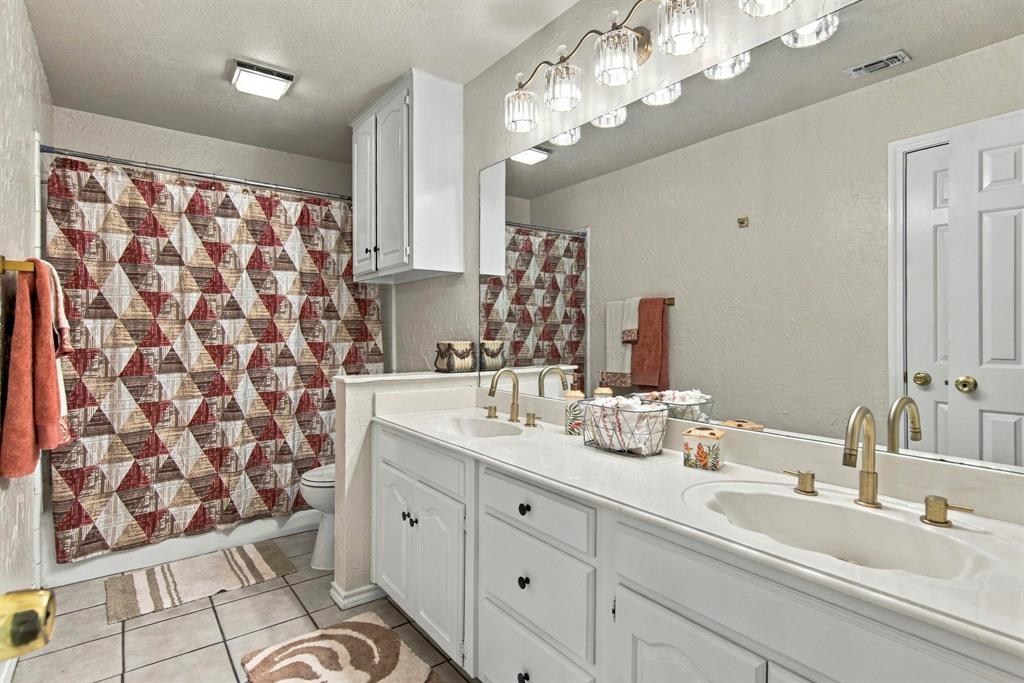 317 Moore Creek Road Hurst, TX 76053 - Photo 22 of 30 Gallery Image 22