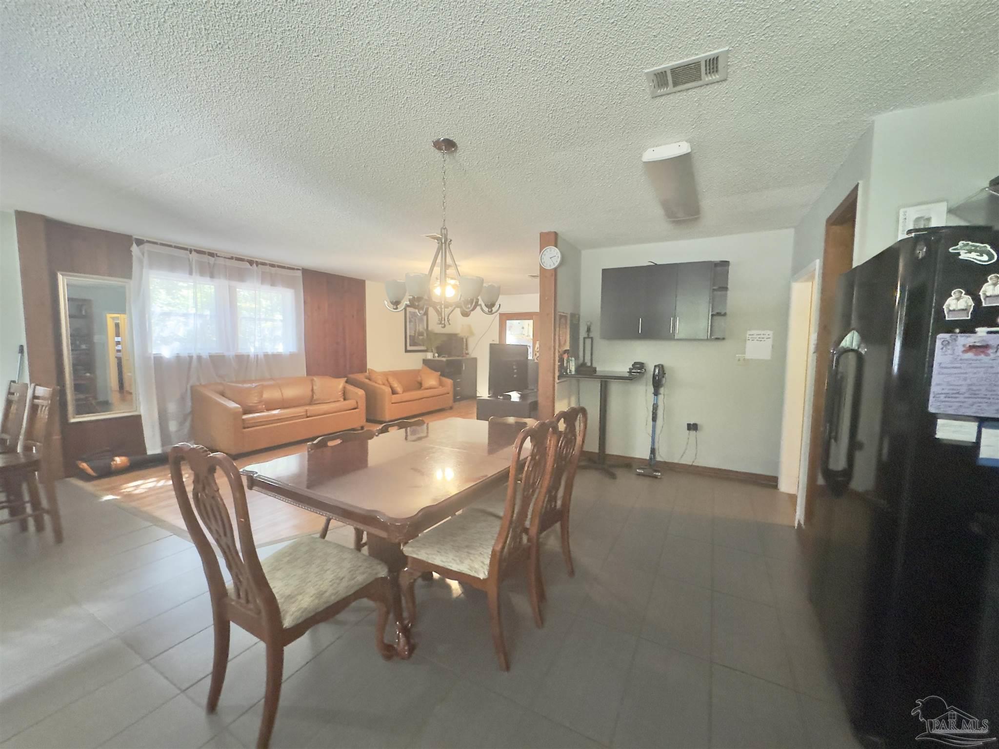 581 Calhoun Avenue Pensacola, FL 32507 - Photo 6 of 15