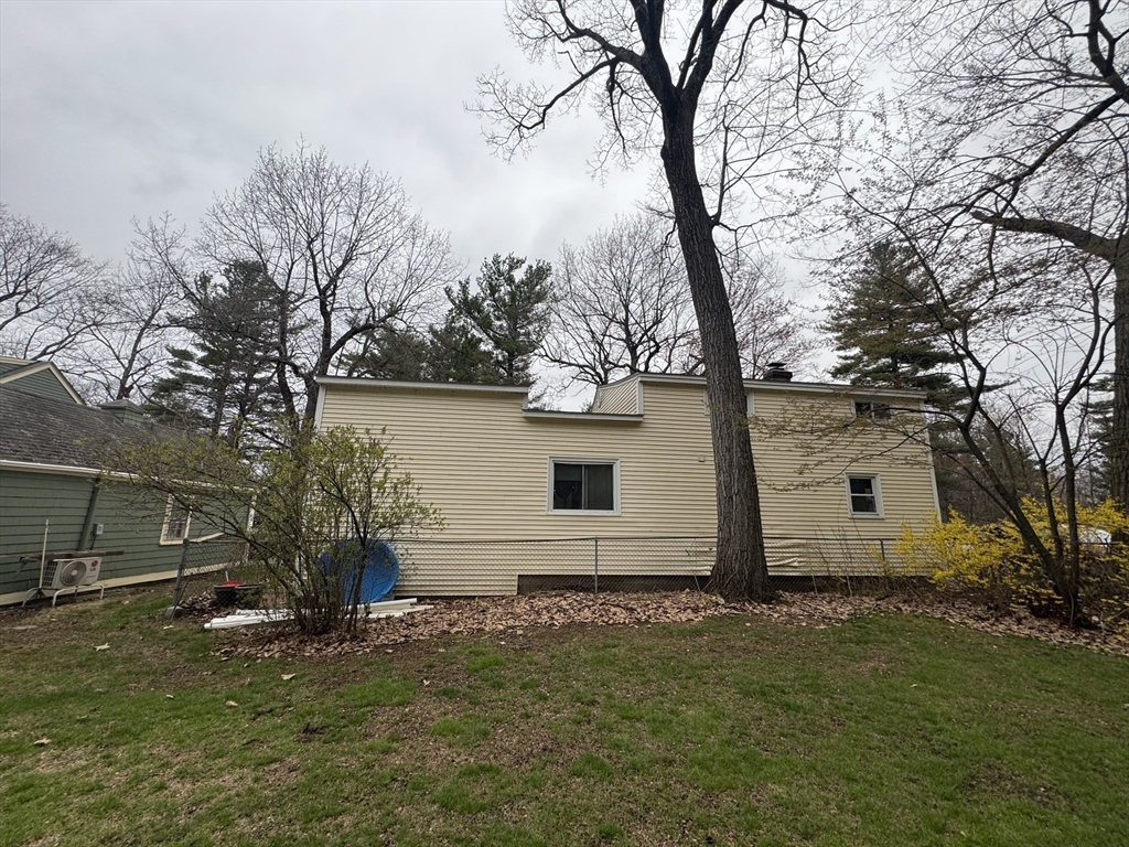 20 South Shore Road Westminster, MA 01473 - Photo 4 of 29