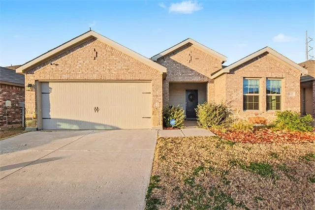 $316,000 | 1417 Briar Hl Drive, Denton, TX 76207