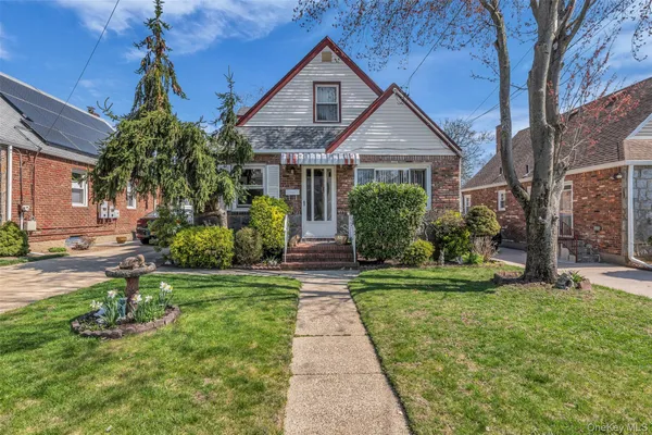 $719,000 | 495 Harding Avenue, West Hempstead, NY 11552