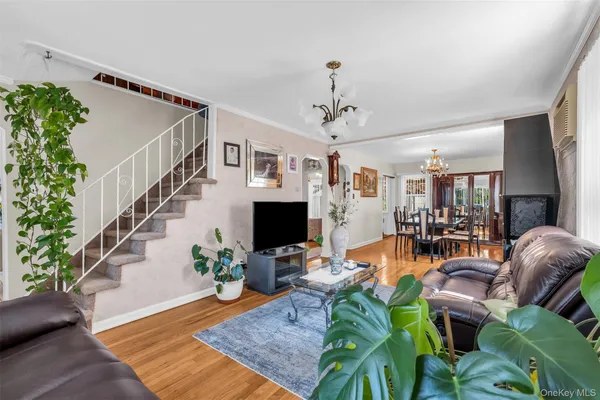 $719,000 | 495 Harding Avenue, West Hempstead, NY 11552