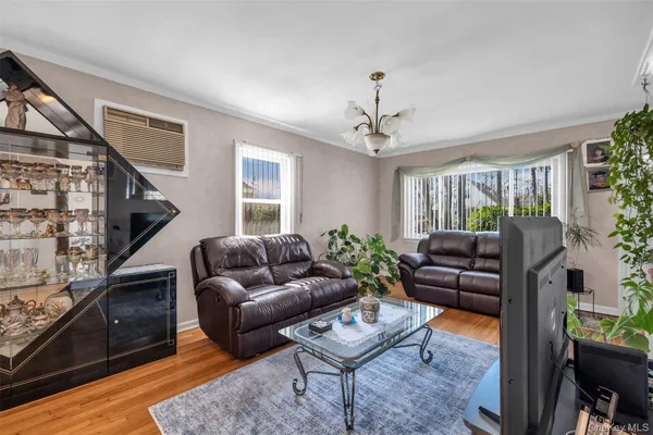 $719,000 | 495 Harding Avenue, West Hempstead, NY 11552