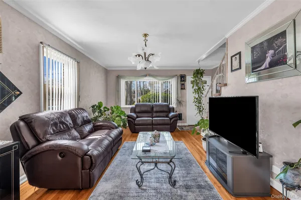 $719,000 | 495 Harding Avenue, West Hempstead, NY 11552