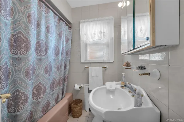 $719,000 | 495 Harding Avenue, West Hempstead, NY 11552