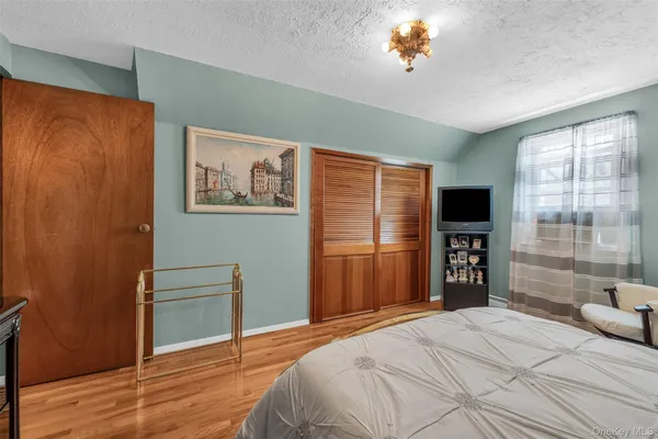 $719,000 | 495 Harding Avenue, West Hempstead, NY 11552