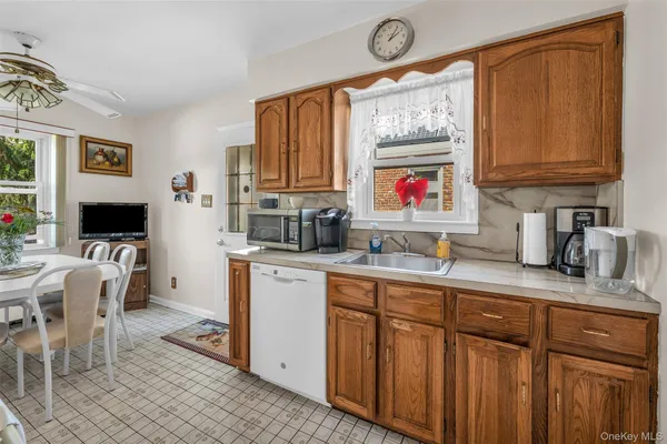 $719,000 | 495 Harding Avenue, West Hempstead, NY 11552