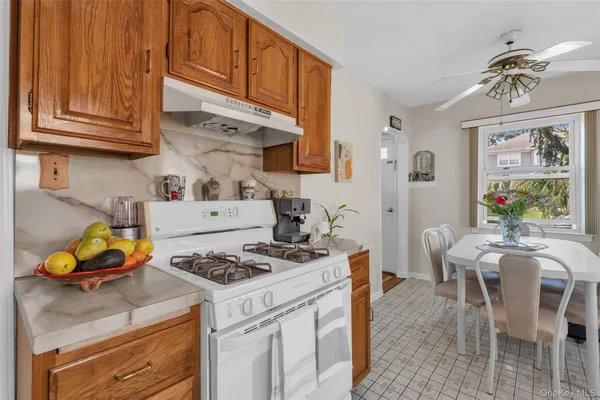 $719,000 | 495 Harding Avenue, West Hempstead, NY 11552
